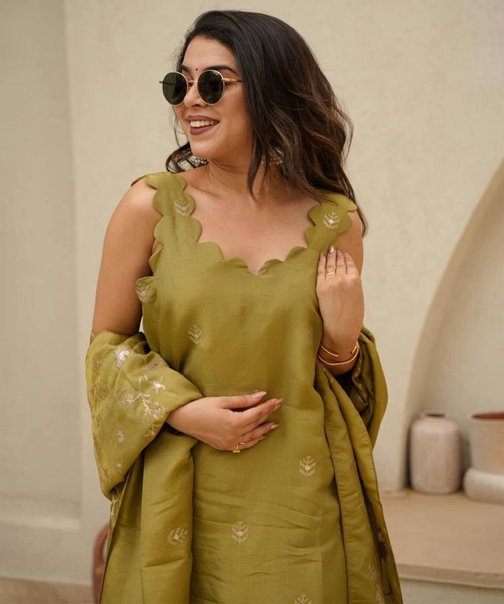 Mehendi Chinnon Silk Kurta Pant Set with Dupatta