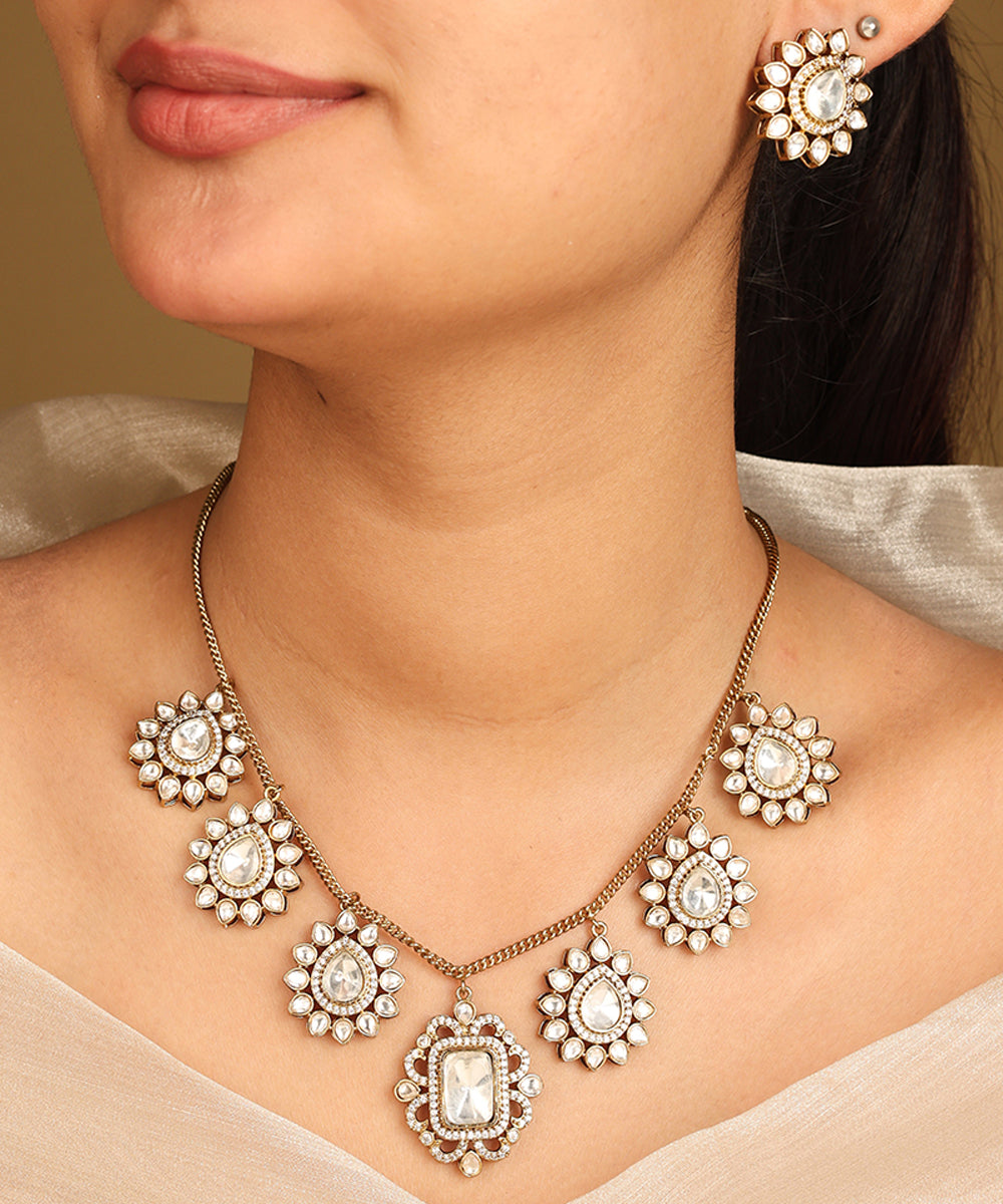 Antique Kundan Necklace Set with Teardrop Charms
