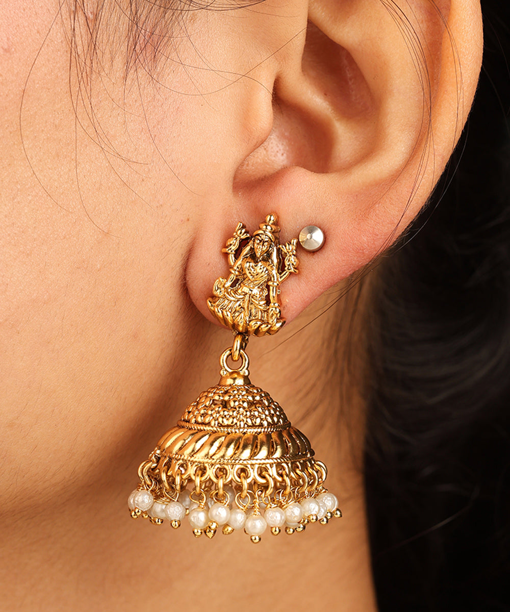 Matte Gold Elephant Motif Necklace Set with Pearls