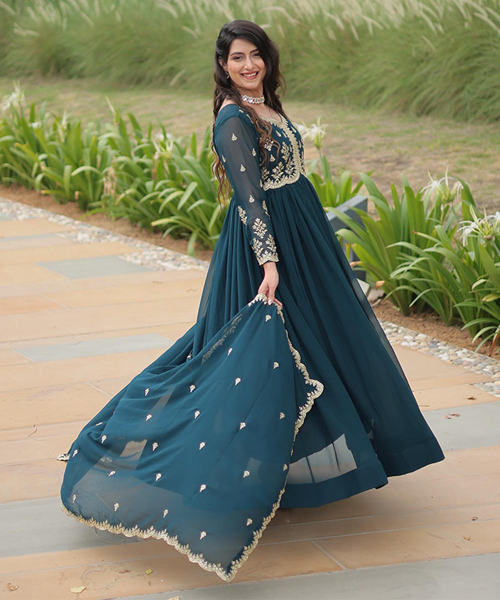 Salwar Kameez Set Rama Sequins Zari Embroidered Georgette