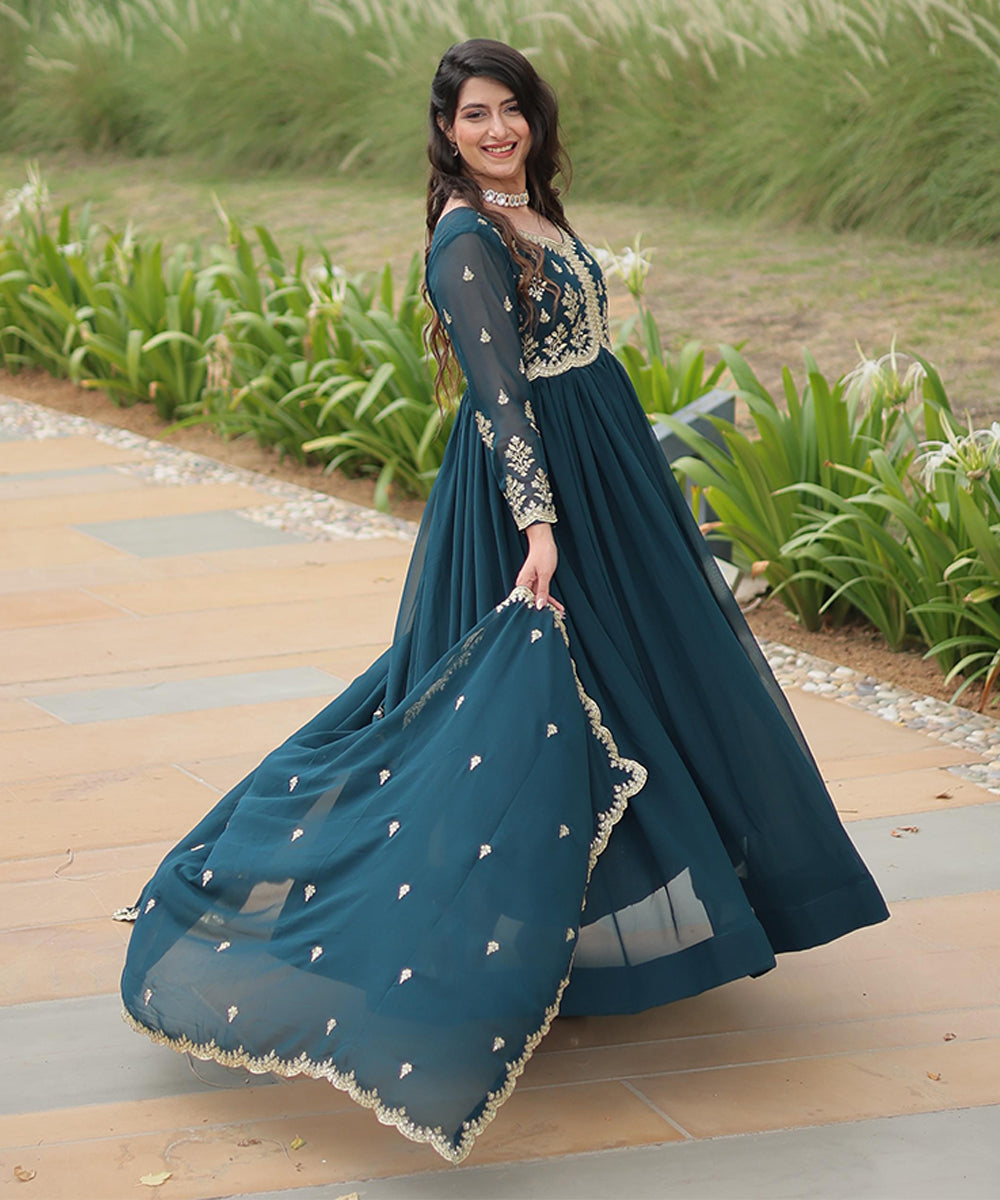 Salwar Kameez Set Rama Sequins Zari Embroidered Georgette