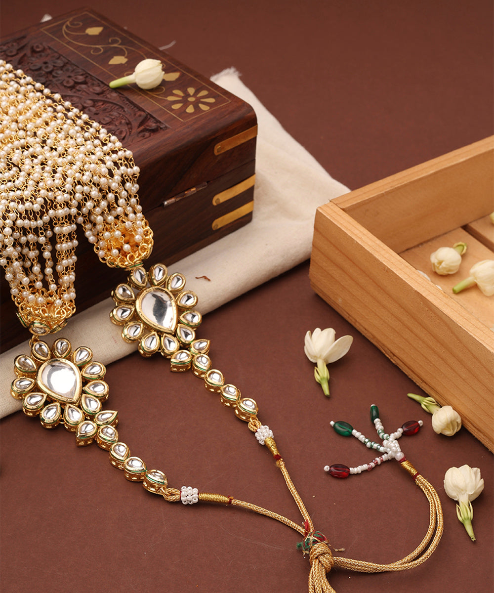Pearl Layer Necklace with Kundan Side Pendants
