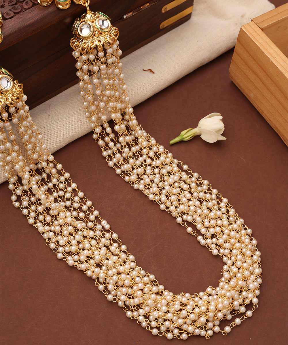 Pearl Layer Necklace with Kundan Side Pendants