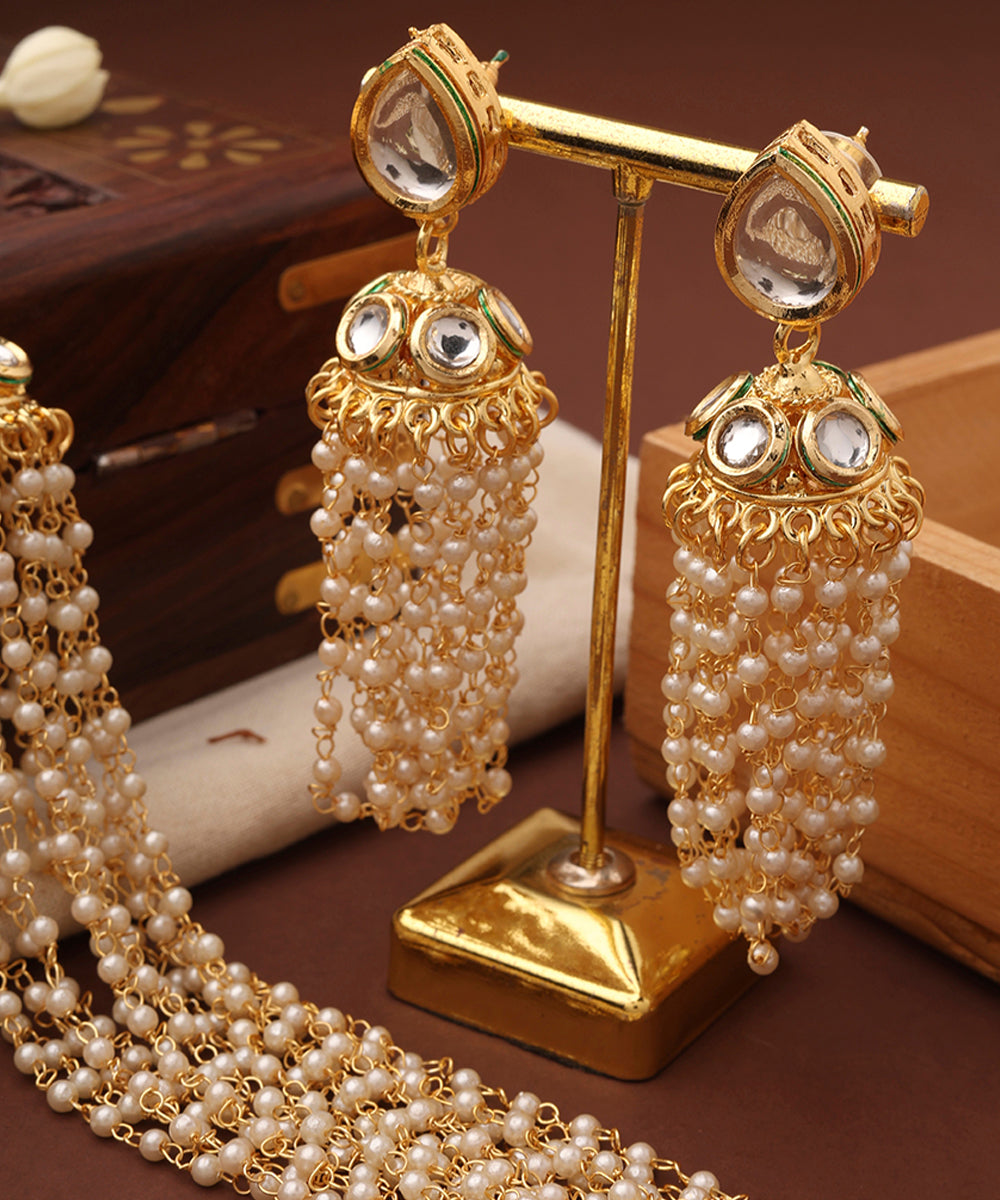 Pearl Layer Necklace with Kundan Side Pendants