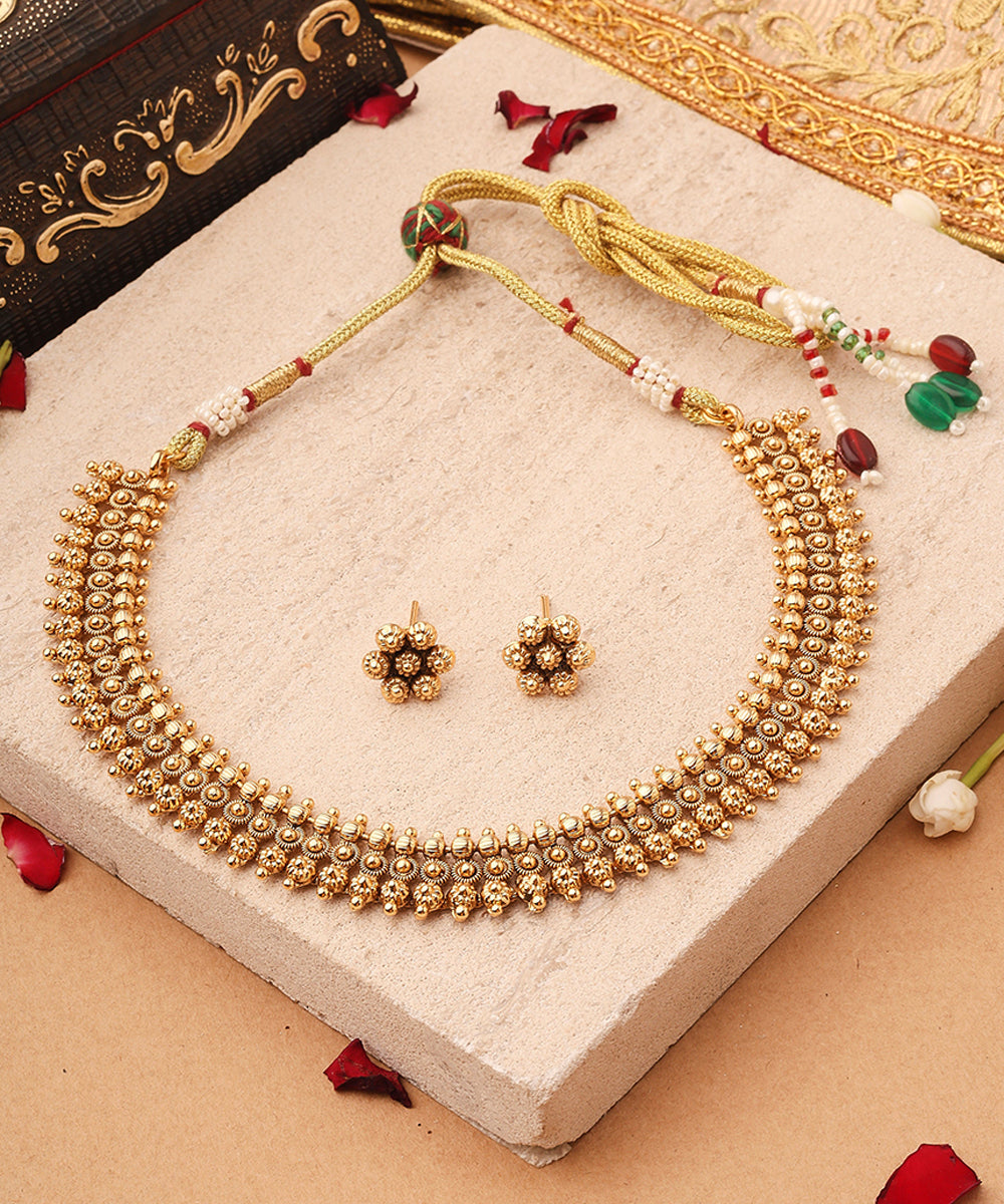 Golden Heritage Curved Necklace Set