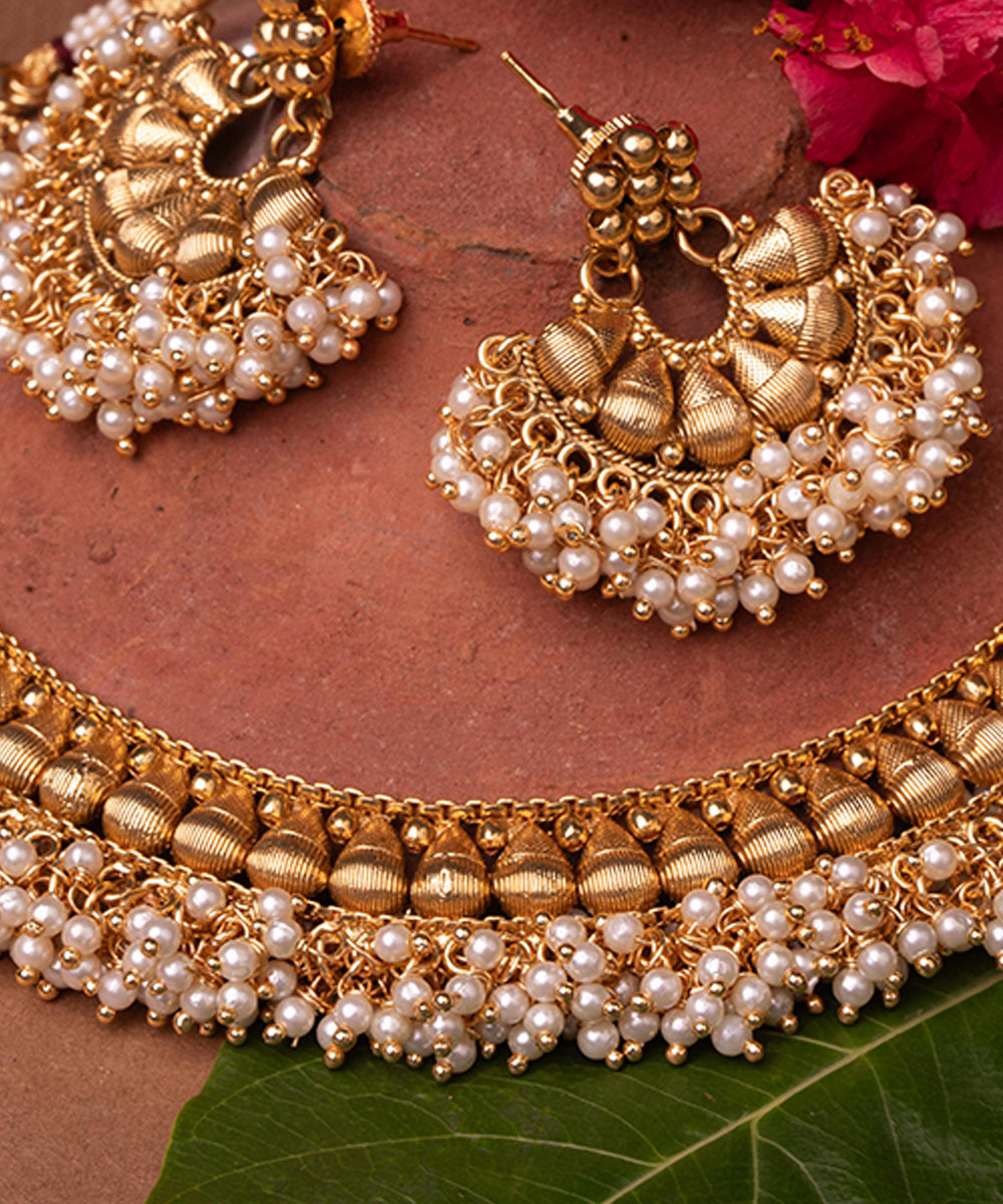 Gold Plated Alloy Jewellery Set with Pearls