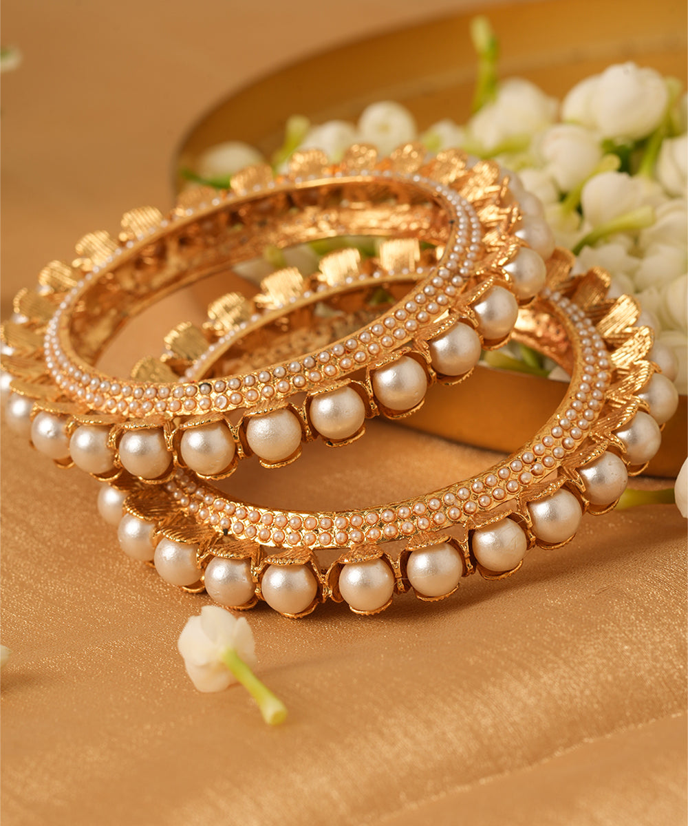 Bangles Gold Pearl Set