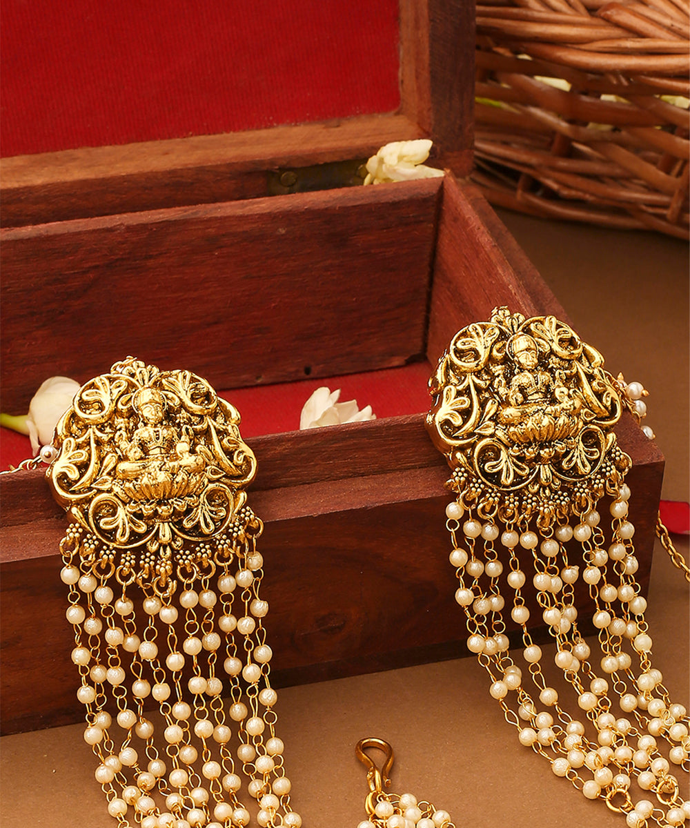 Beaded Ear Chain Set with Motif