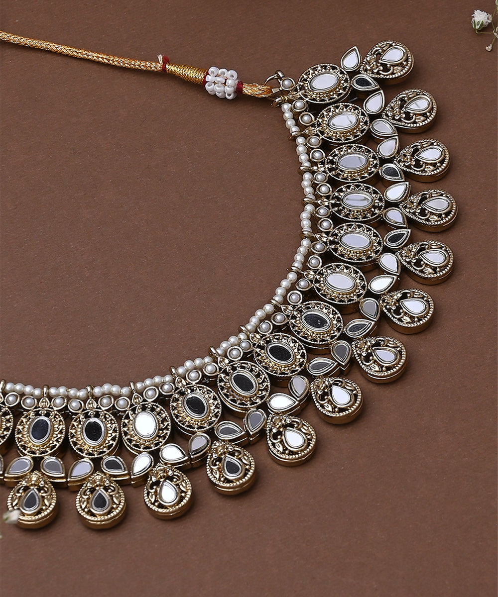 Golden Necklace Set With Earrings And Maang Tikka