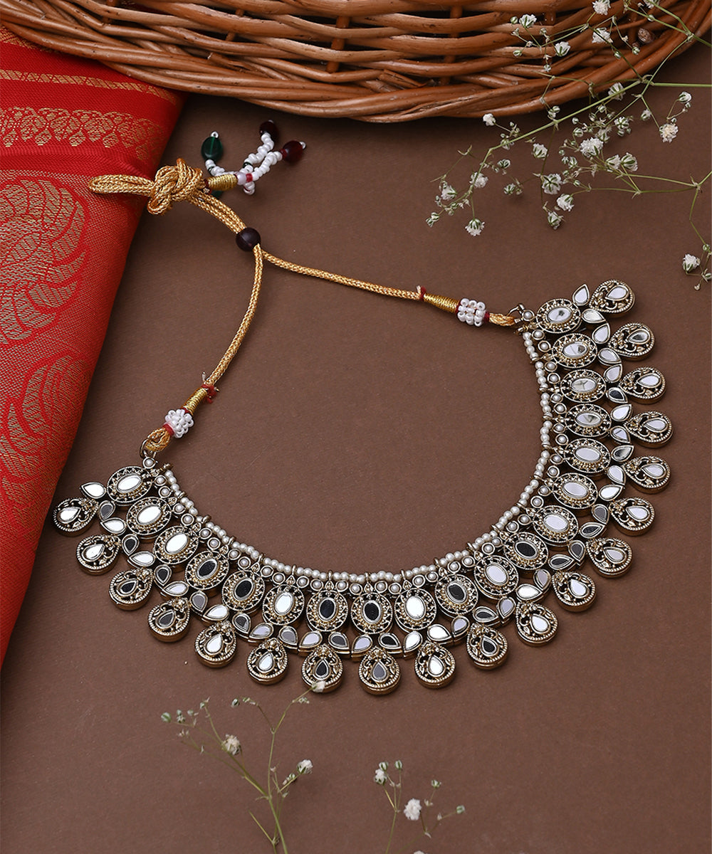 Golden Necklace Set With Earrings And Maang Tikka