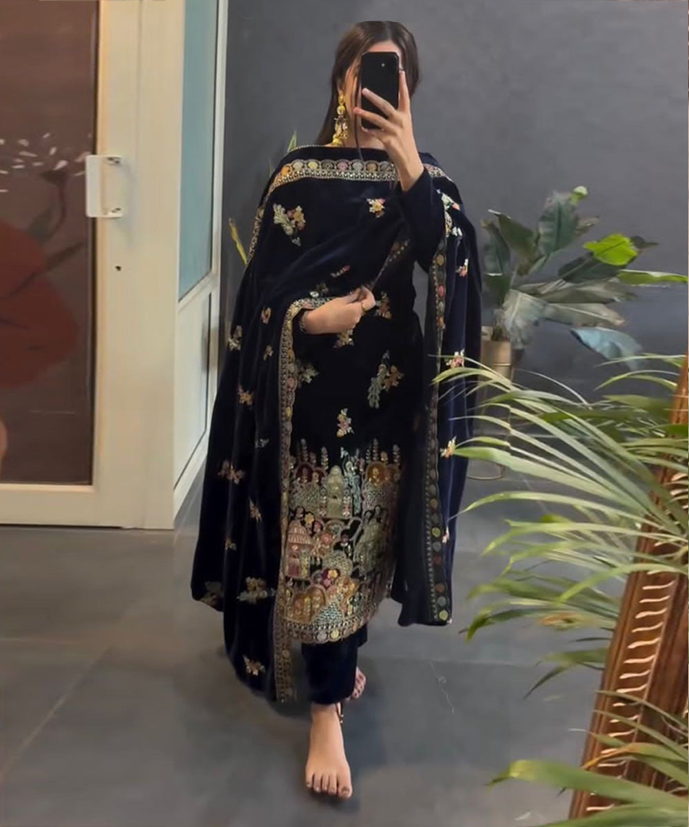 Black Chinnon Silk Embroidered Sequin Kurta Set with Dupatta