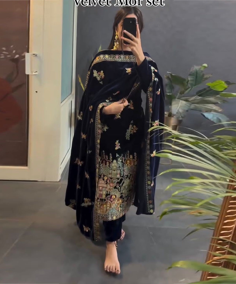 Black Chinnon Silk Embroidered Sequin Kurta Set with Dupatta