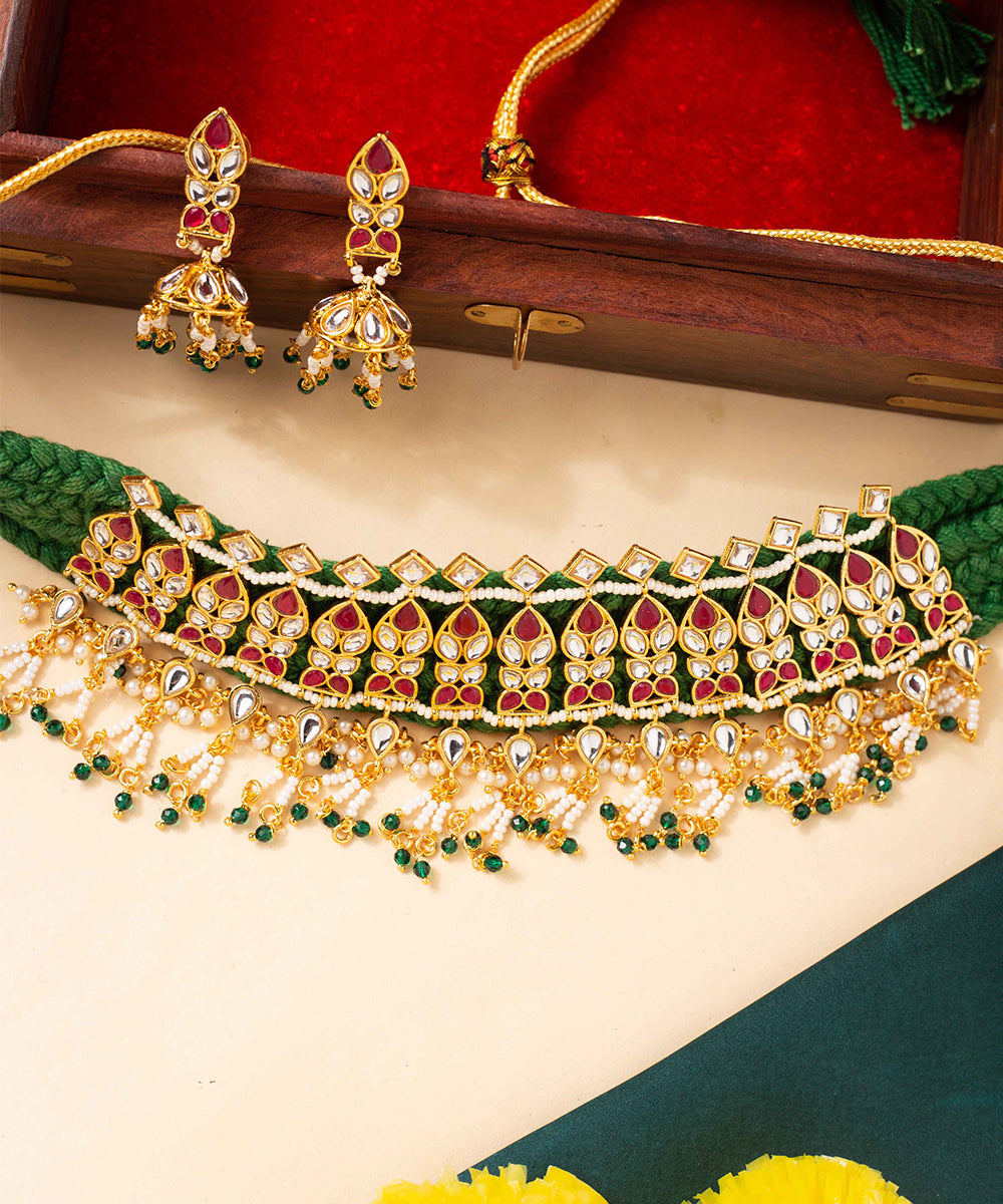 Choker Regal Kundan Pearl Work