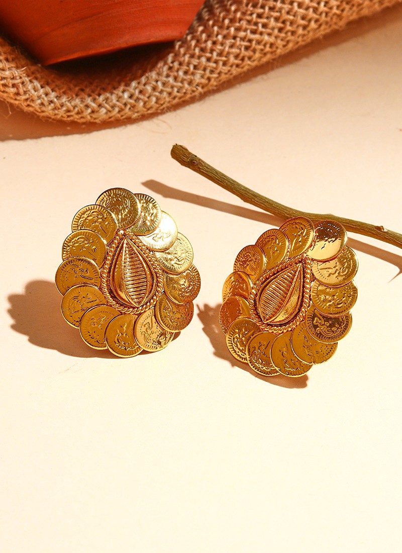Leaf Shaped Earrings with Motif