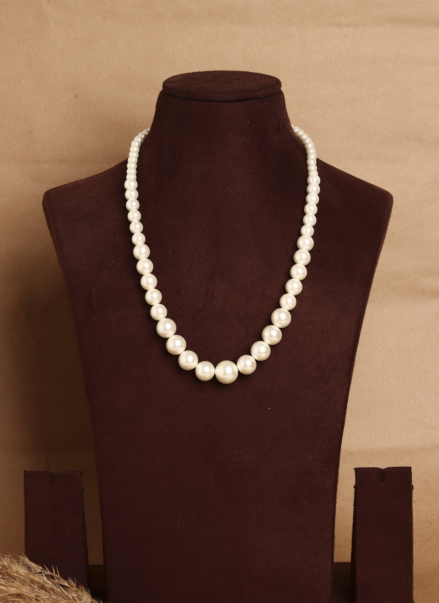 White Pearl Necklace