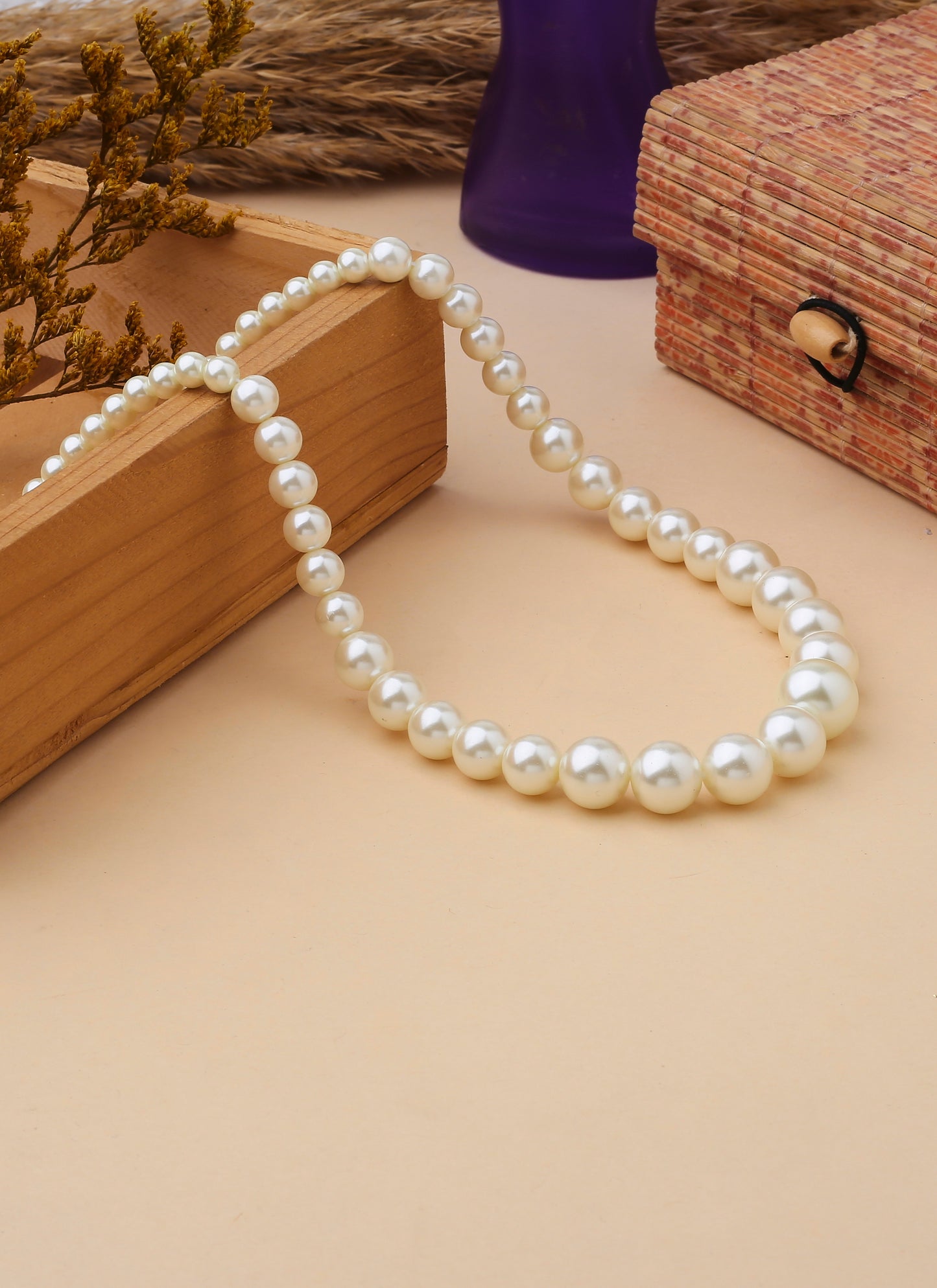 White Pearl Necklace