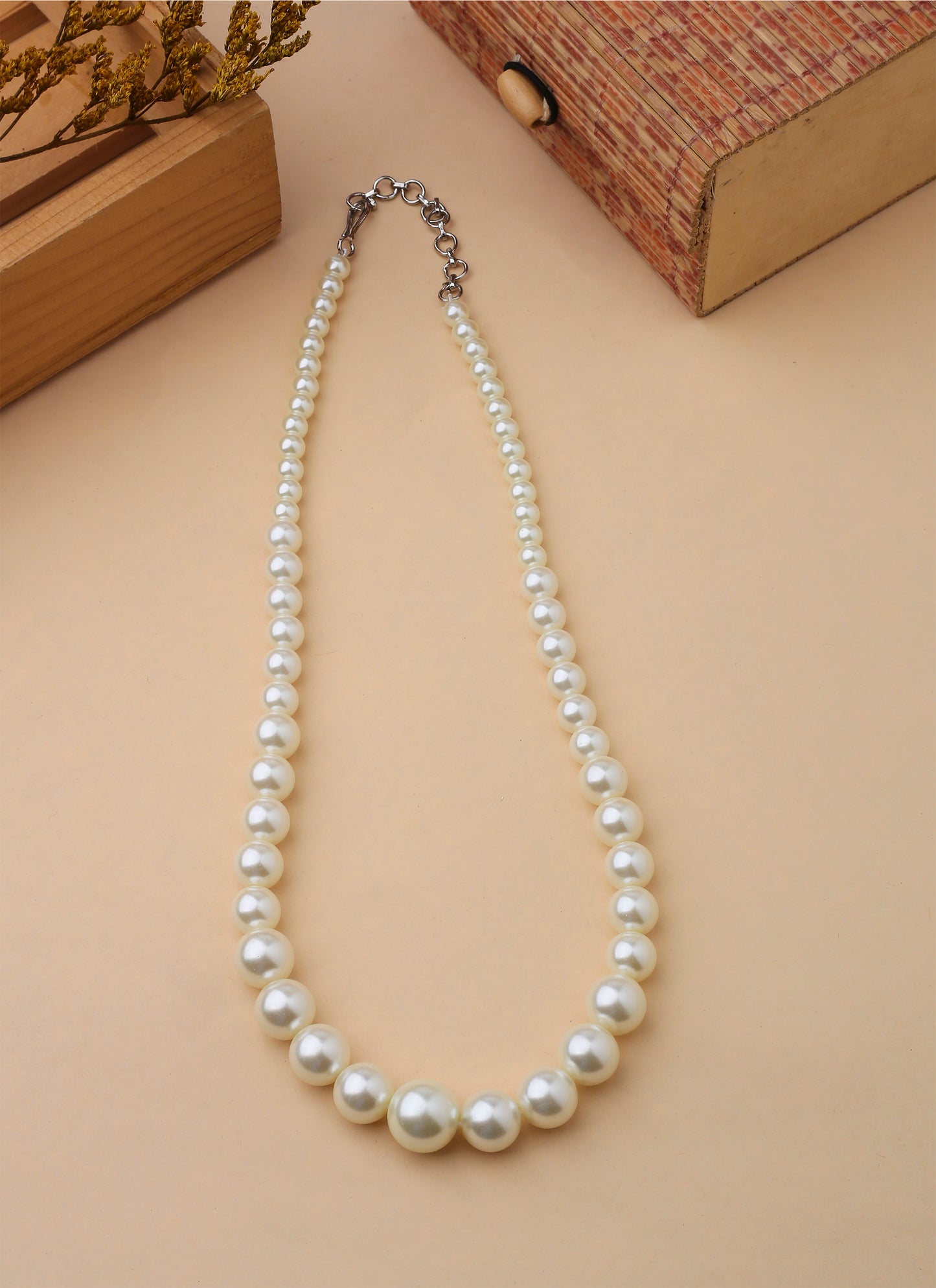 White Pearl Necklace