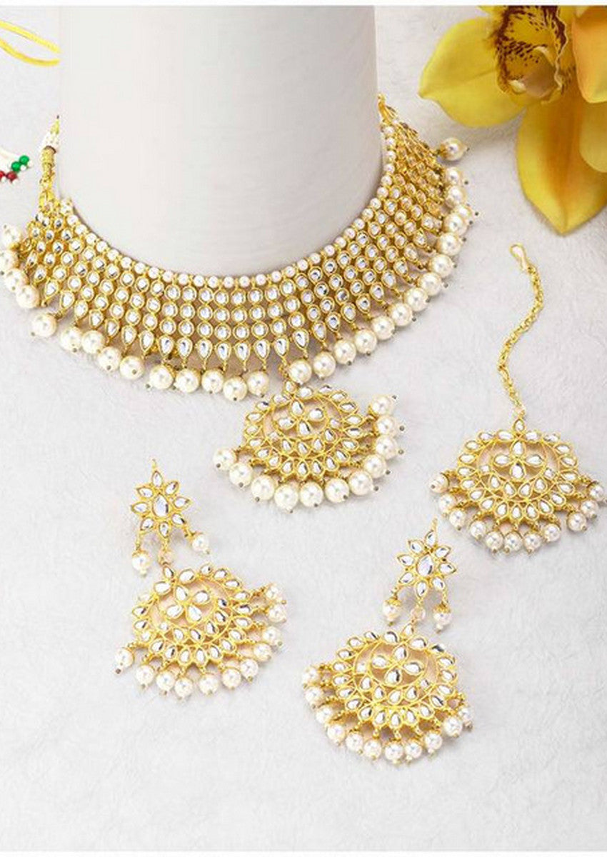 White Gold Choker Set With Earrings And Maang Tikka