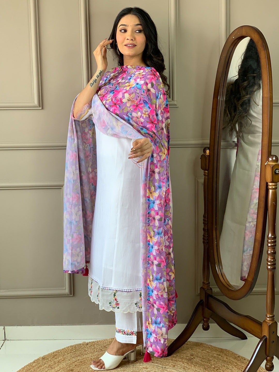White Chanderi Silk Heavy Embroidered Kurta Pant with Dupatta
