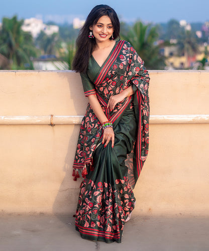 Blooming Floral Printed Shrivali Saree with a Graceful Design