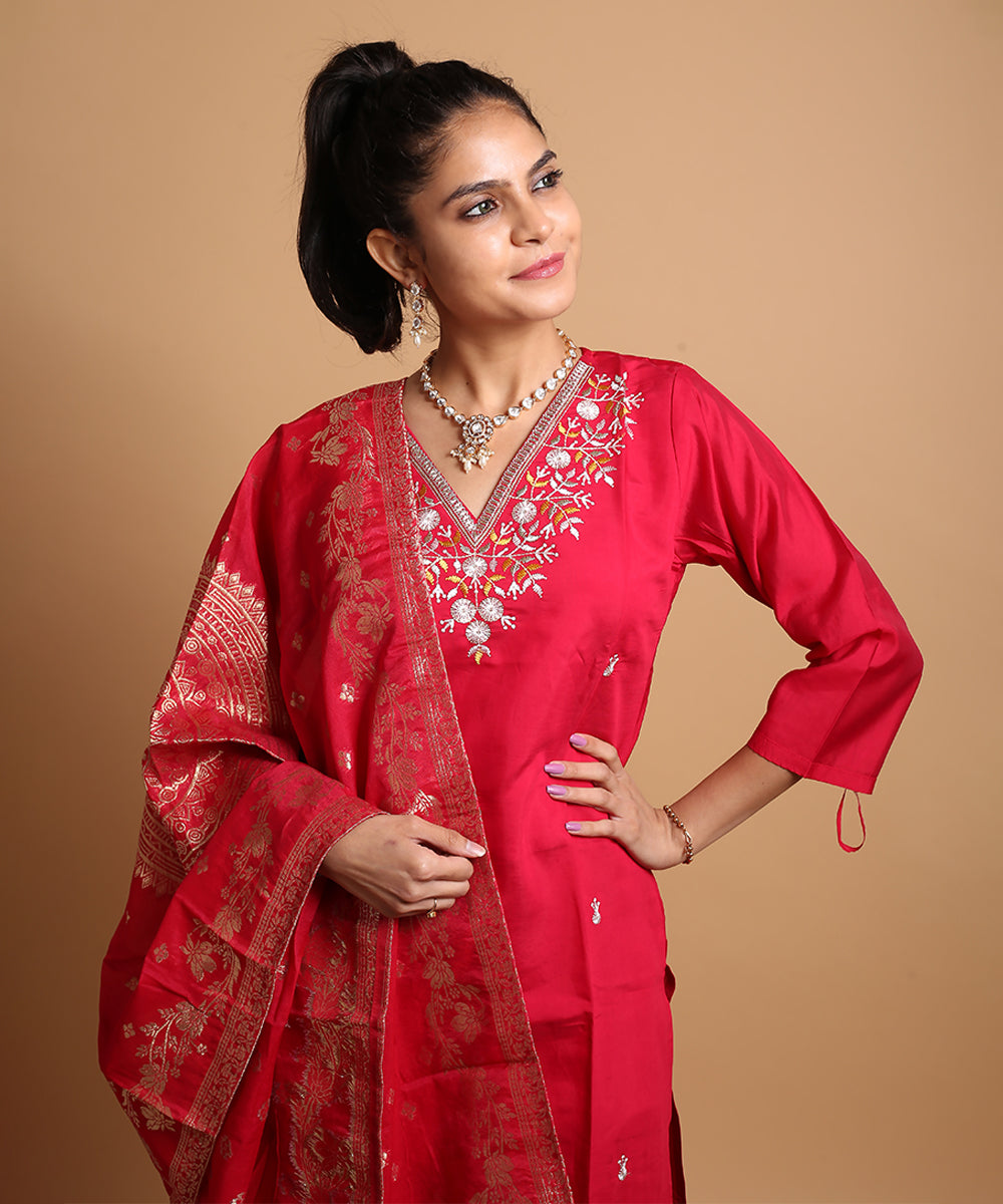 Radiant Red Embroidered Viscose Chanderi Kurta Pant Dupatta Set