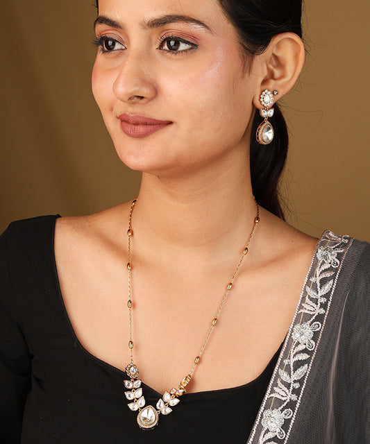 Gold Plated Necklace with Transparent Kundan Stones and Raindrop Pendant Set