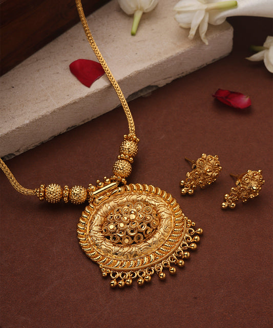 Gold Plated Necklace with Pendant