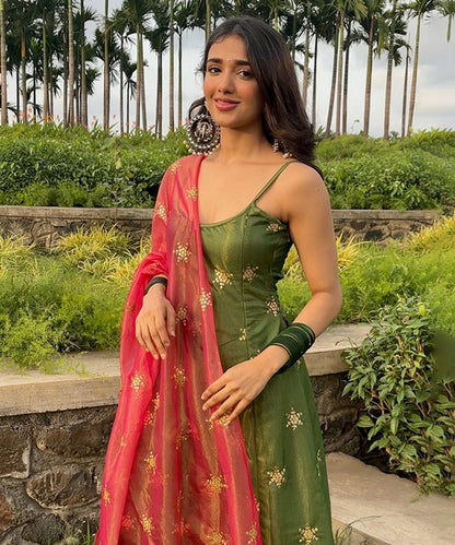 Kurta Set Green Georgette Embroidered with Pant and Dupatta