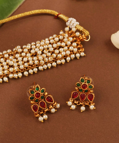 Pearl Choker Necklace Set with Round Pendant