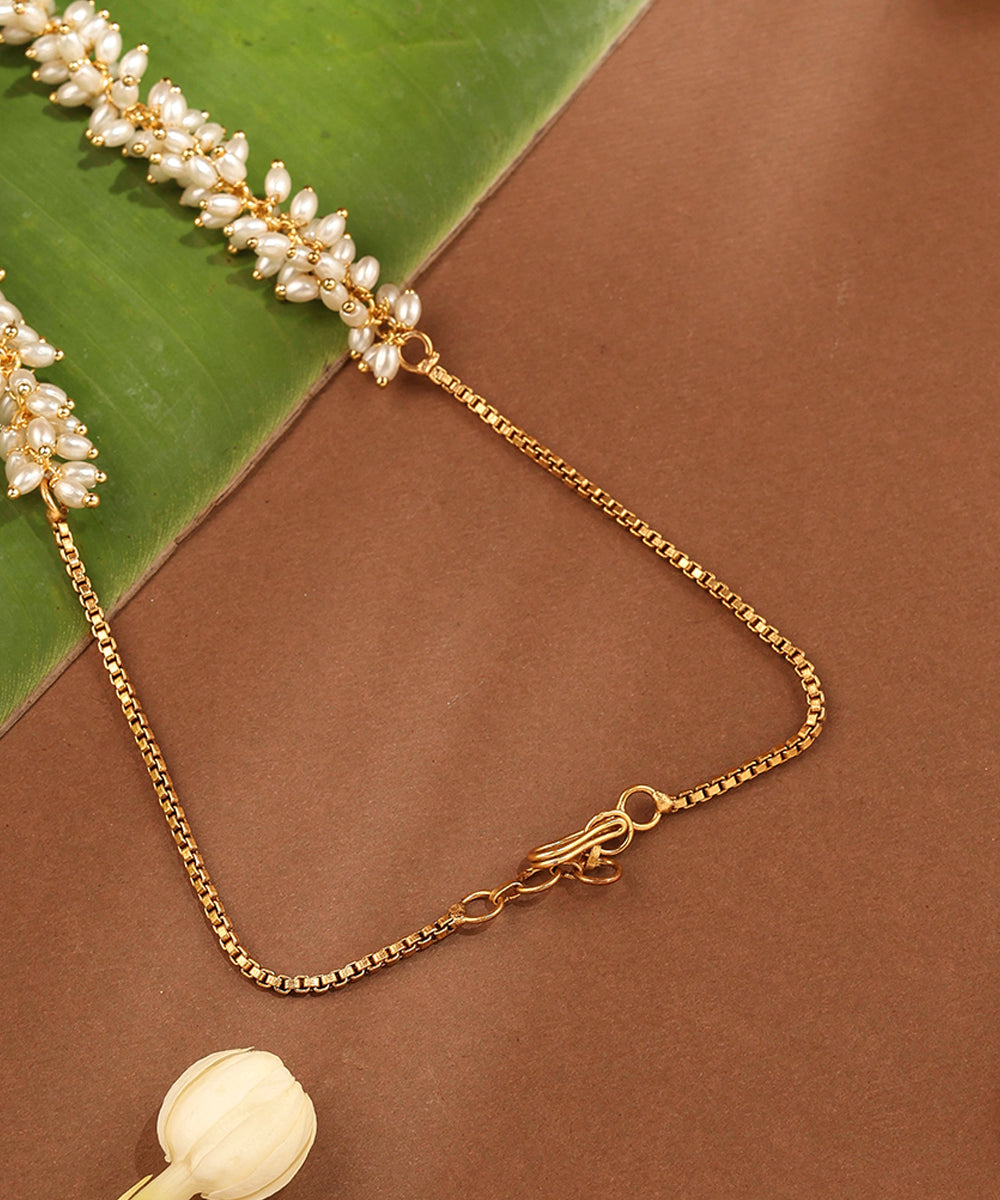 Reversible Pendant with Earrings and Pearl Chain Necklace