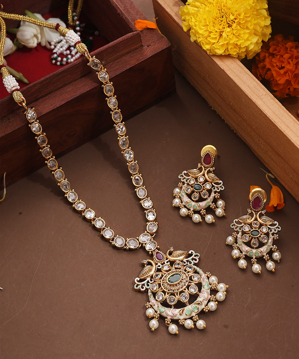 Kundan Necklace with Meenakari Work Pendant
