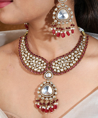 Kundan Stone Kari Shape Necklace Set in Pink