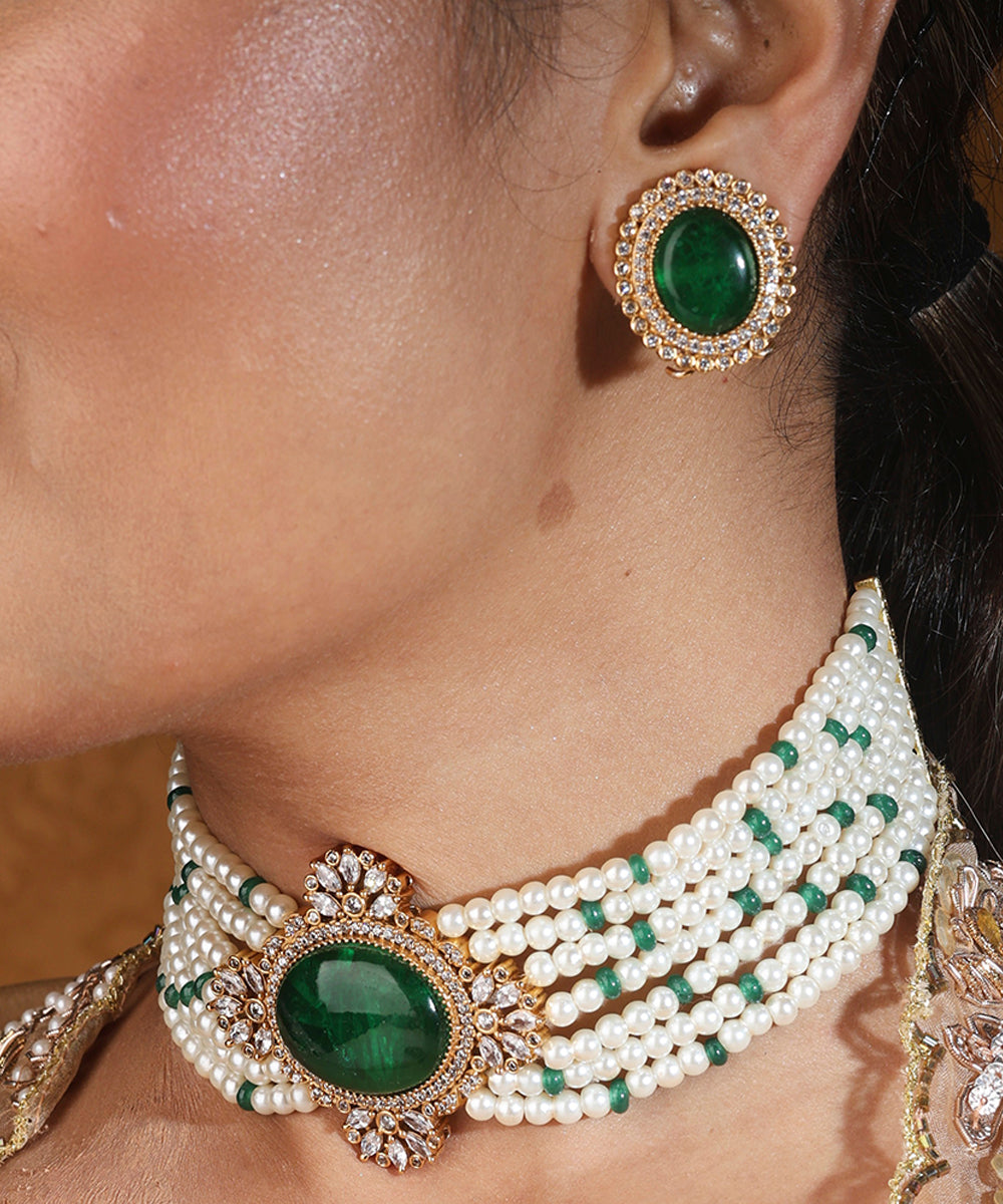 Pearl Choker with Emerald Stone Pendant