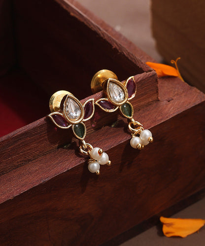 Minimalistic Lotus Motif Chain