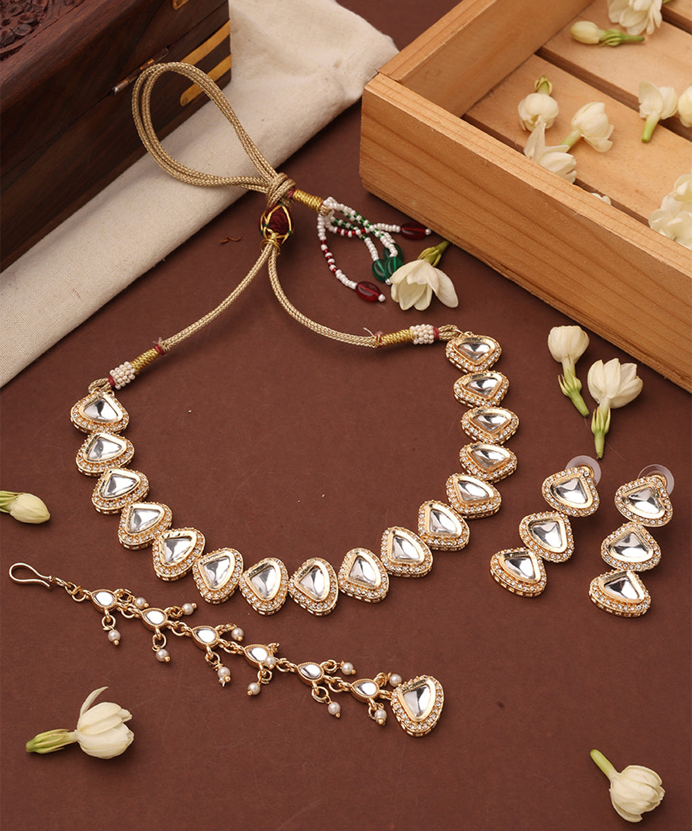 Kundan Triangle Shape Necklace Set