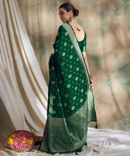 Women's Green Art Silk Saree with Contemporary Weave