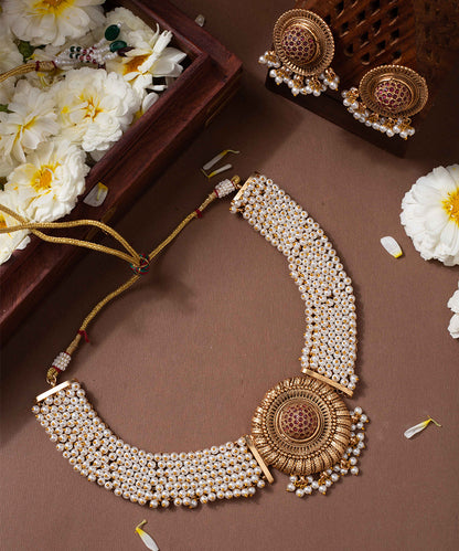 Necklace Pearl Gold Tone