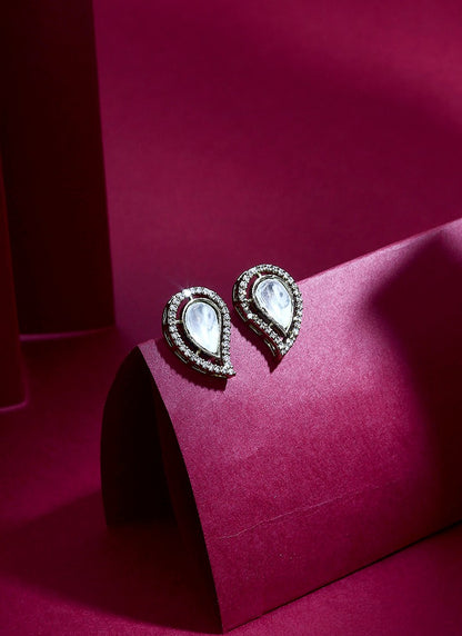 Pearl Shaped Earring