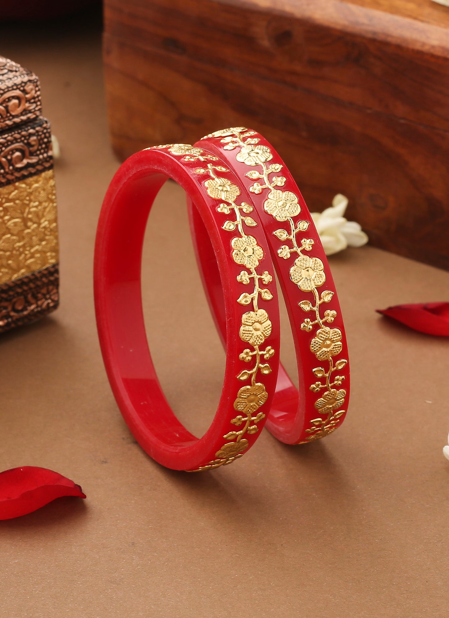 Set of 2 Red Gold Alloy Kundan Bangles