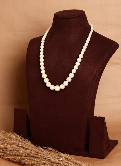 White Pearl Necklace