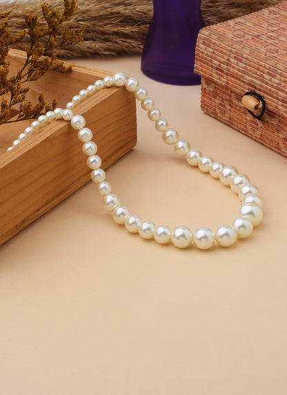 White Pearl Necklace