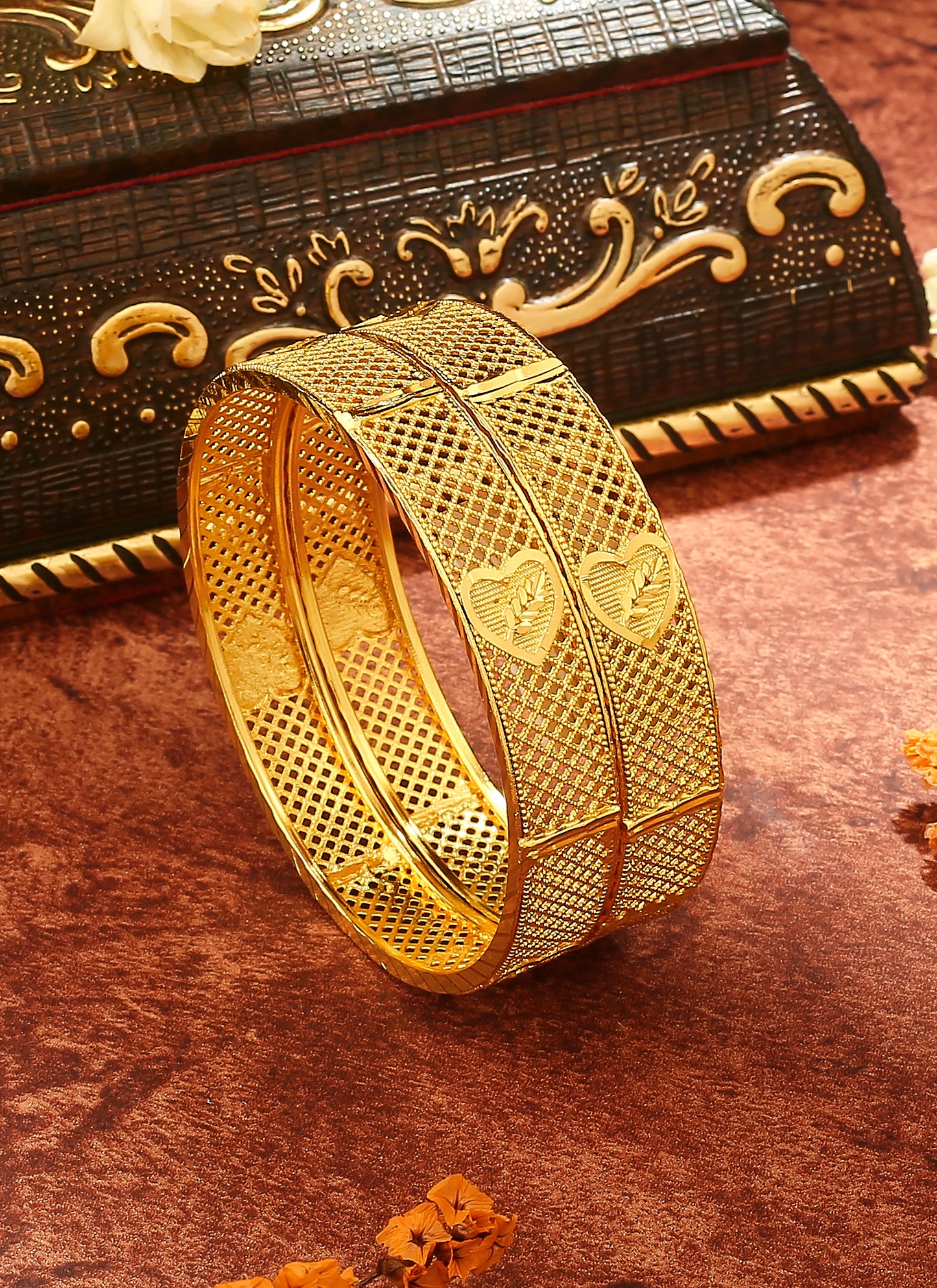 Set of 2 Heart-Shaped Bangles