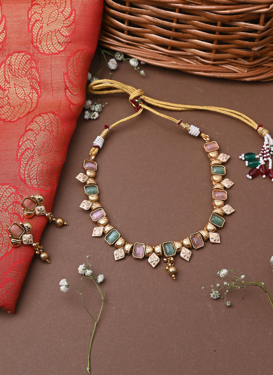 Multicolour Necklace Set With Pink And Green Stones