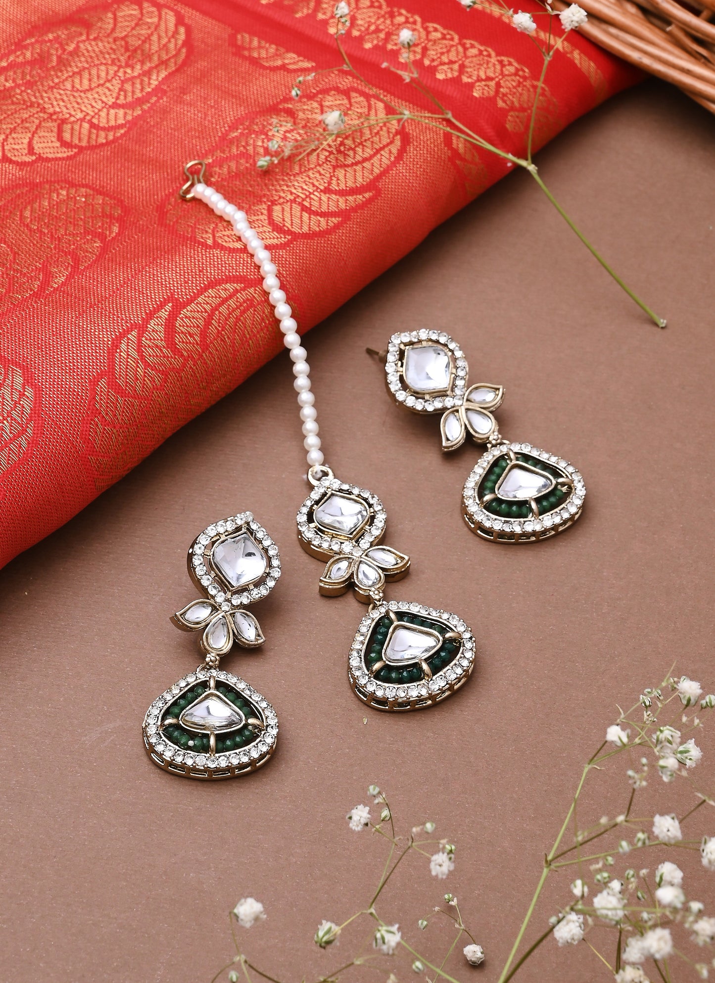 Contemporary Heavy Necklace Set With Earrings And Maang Tikka