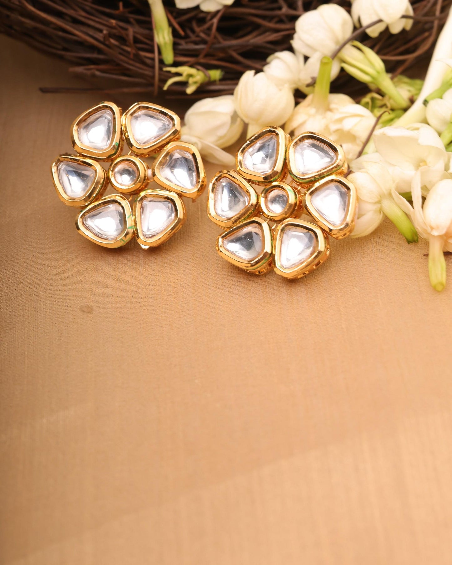 Flower Shaped Kundan Earrings