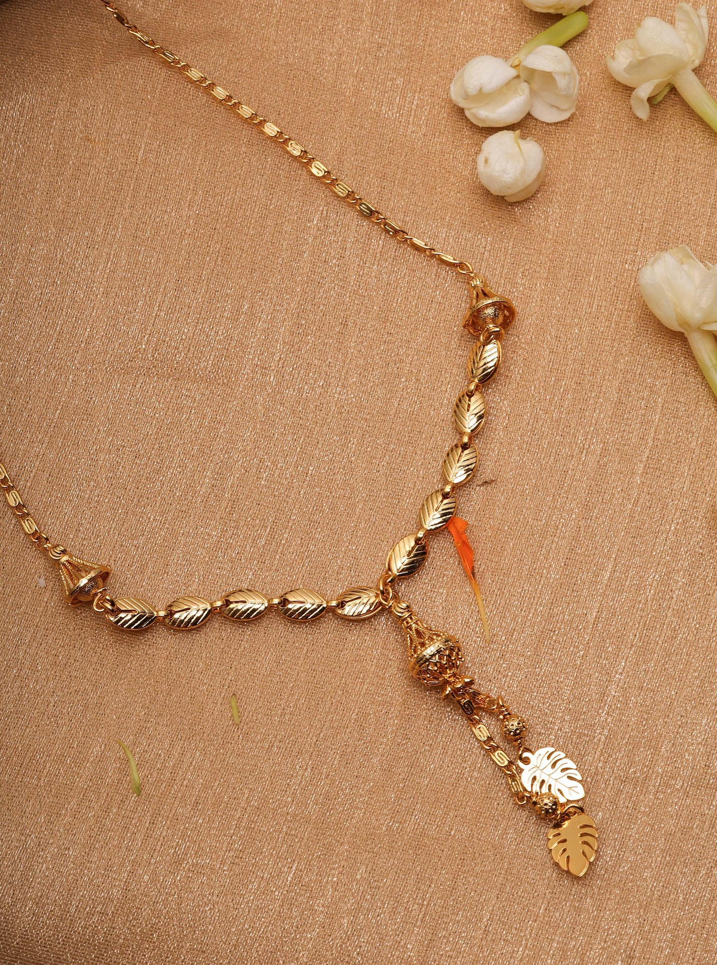 Necklace with Leaf Accent