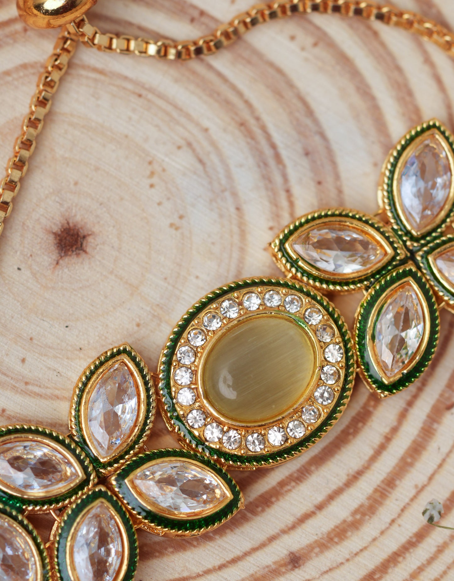 Kundan-Studded Light Green Bracelet