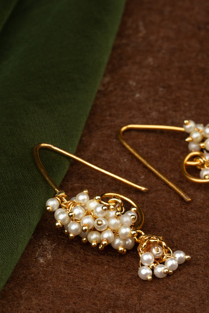 Delicate Gold Pearl Drops