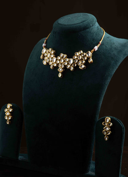 Floral Kundan Necklace Set