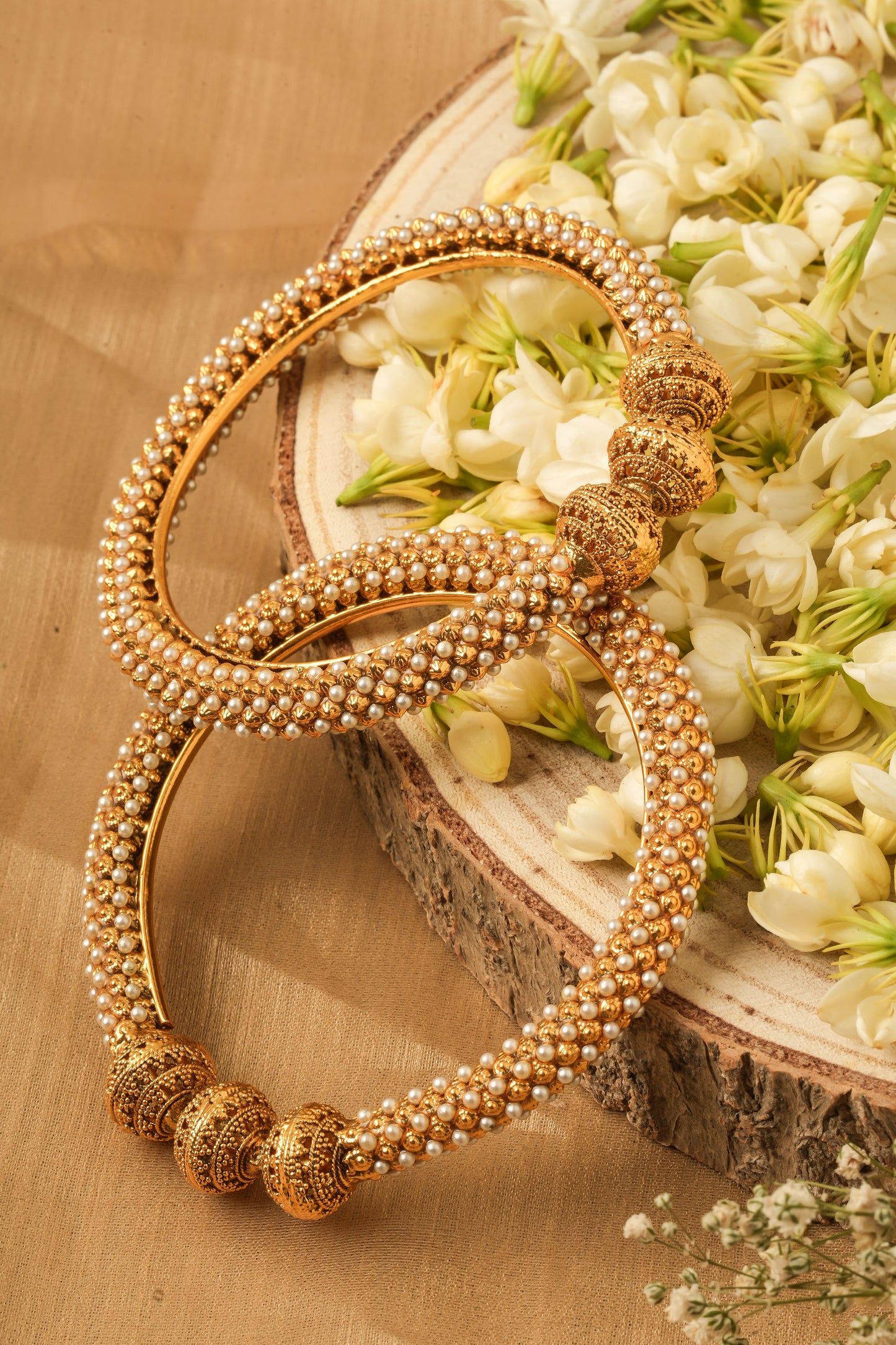 Set of 2 Gold-Plated Bangles with Pearl-Studded  Design